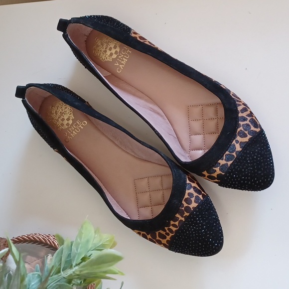 Vince Camuto Toker 2 Leopard Print Cap Toe Flats ** SZ 8.5 - Picture 2 of 9